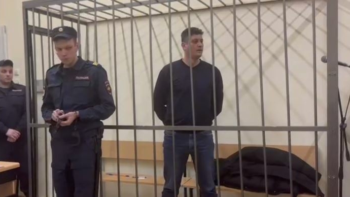 В Петербурге суд отправил под стражу экс-замначальника УСБ по делу о взяточничестве