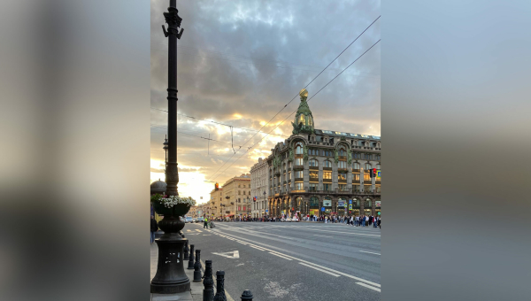 Петербург вошел в топ-10 молодежных туристических направлений