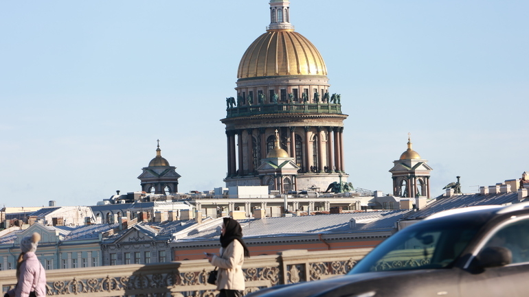 В Петербурге 14% жителей намерены продлить отдых после Дня России