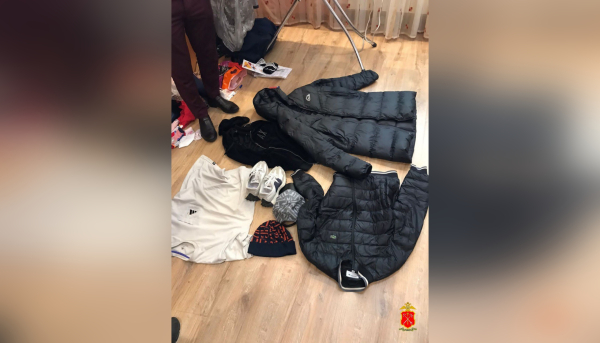 Грабившую пассажиров и магазины брендовой одежды банду задержали в Петербурге