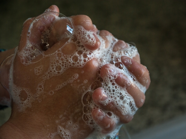 Вирус грязных рук: петербуржцам рассказали про опасность гепатита А