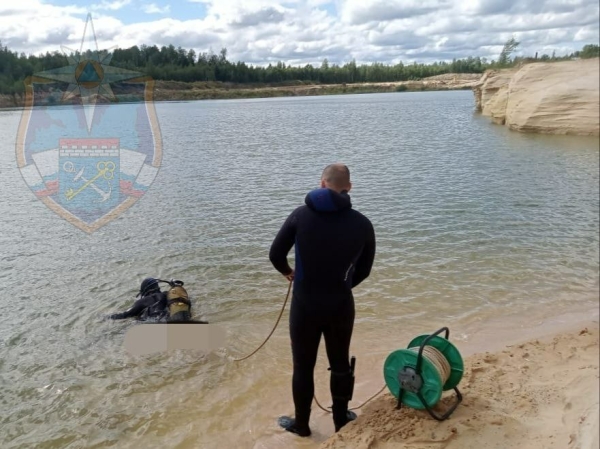 В Ленобласти водолазы из карьера достали труп утонувшего мужчины