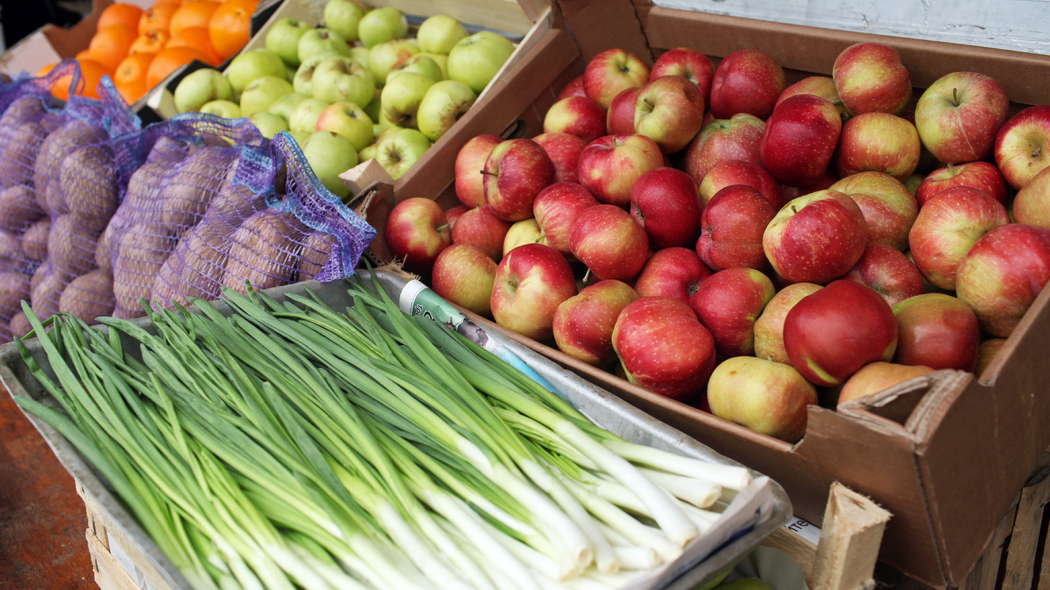 Из магазинов Ленобласти изъяли почти 150 кг фруктов и овощей
