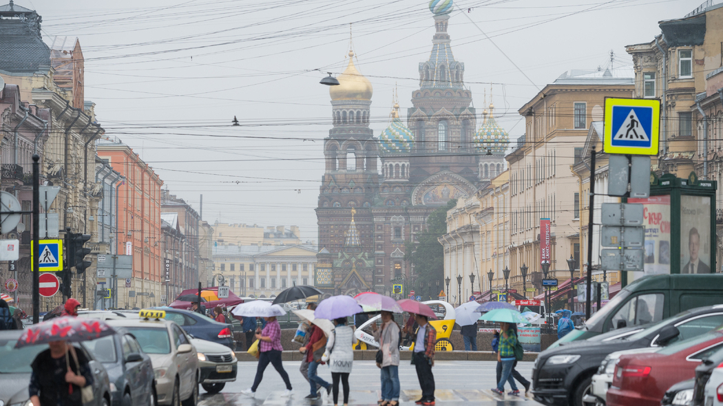 В Петербурге сохраняется ветреная и дождливая погода