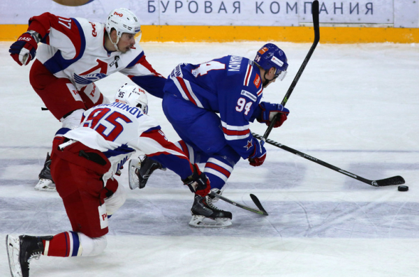 СКА прервал серию из четырех побед, уступив «Локомотиву»
