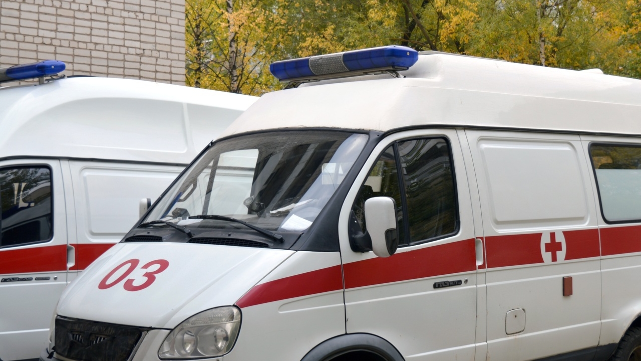 В Петербурге 60 горожан попали в больницу из-за гололеда