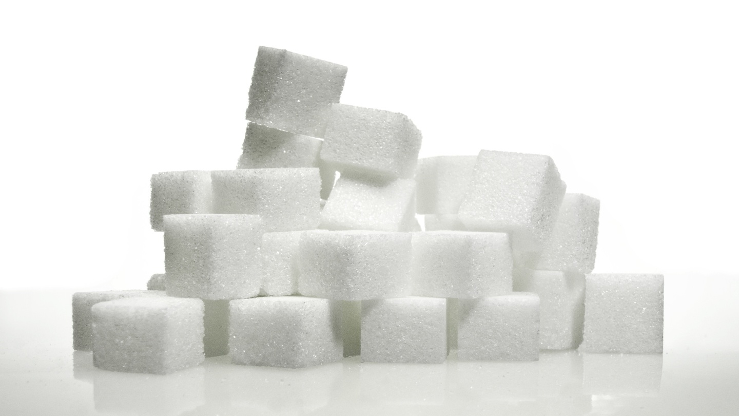 Россиянам рассказали, какое количество сахара не навредит здоровью