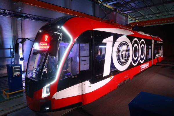 В Петербурге на маршруте №60 появился 1000-й трамвай «ПК Транспортные системы»