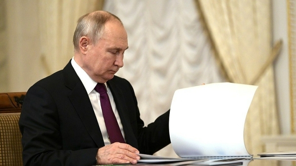 Путин предложил продлить программу семейной ипотеки до 2030 года