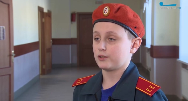 В Петербурге семиклассник спас свою мать, подавившуюся конфетой