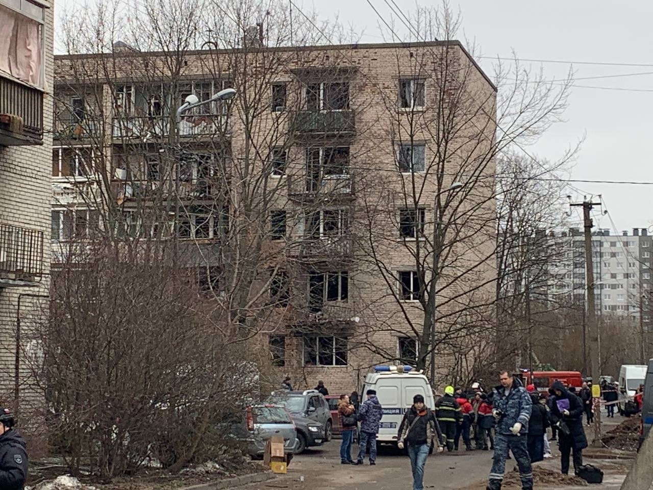 Жителей дома на Пискаревском проспекте расположили в детском саду