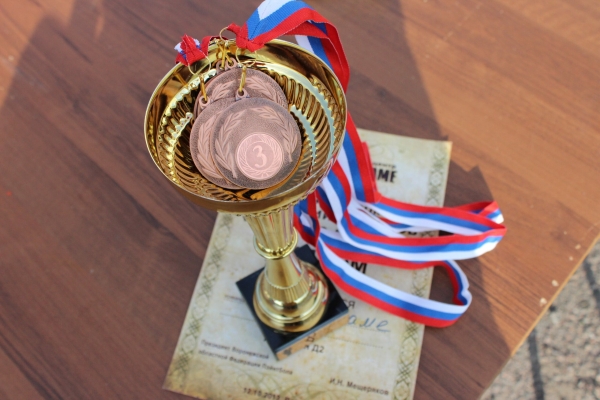 На чемпионате России по фехтованию подмосковные спортсмены выиграли 7 медалей