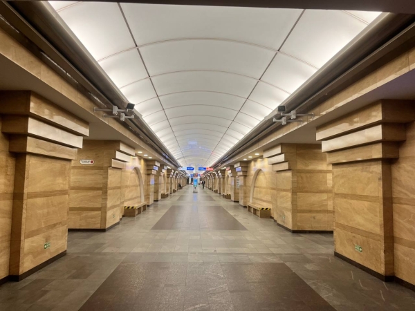 Стало известно, какие станции метро Петербурга не закроют на вход и выход во время ремонтных работ