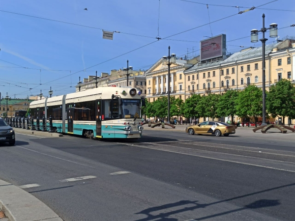 Александр Фролов рассказал, какой транспорт в Петербурге нуждается в развитии в первую очередь