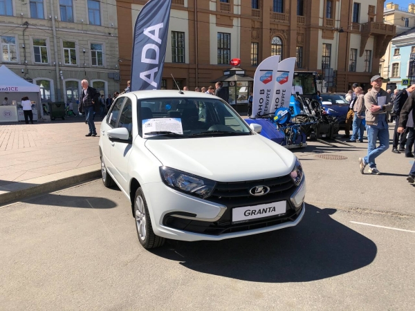 Автомобиль марки Lada теперь можно купить на маркетплейсе Wildberries