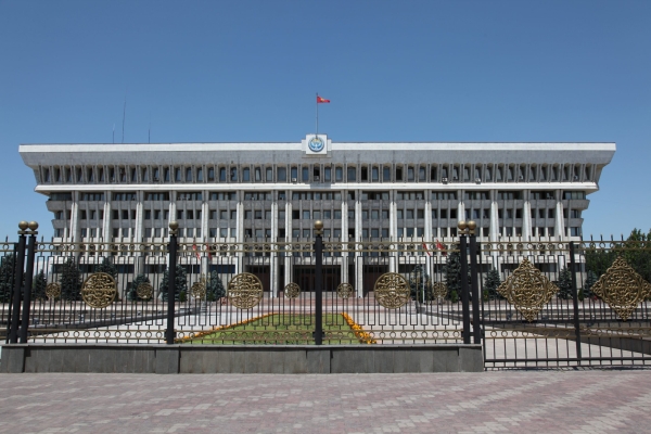 В Киргизии предотвратили насильственный захват власти и задержали четверых подозреваемых