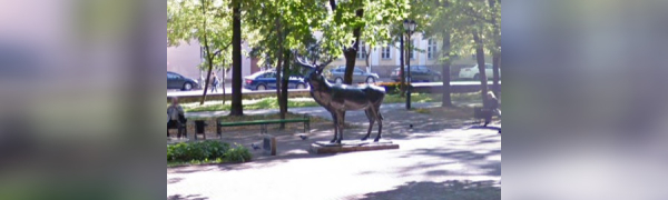 В Смоленске начались споры из-за немецкого прошлого скульптуры оленя в центре города
