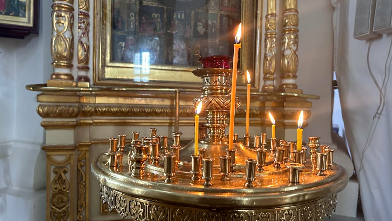 Более 200 тысяч верующих посетили рождественские службы в Петербурге