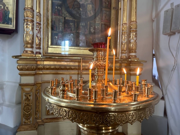 Более 200 тысяч верующих посетили рождественские службы в Петербурге