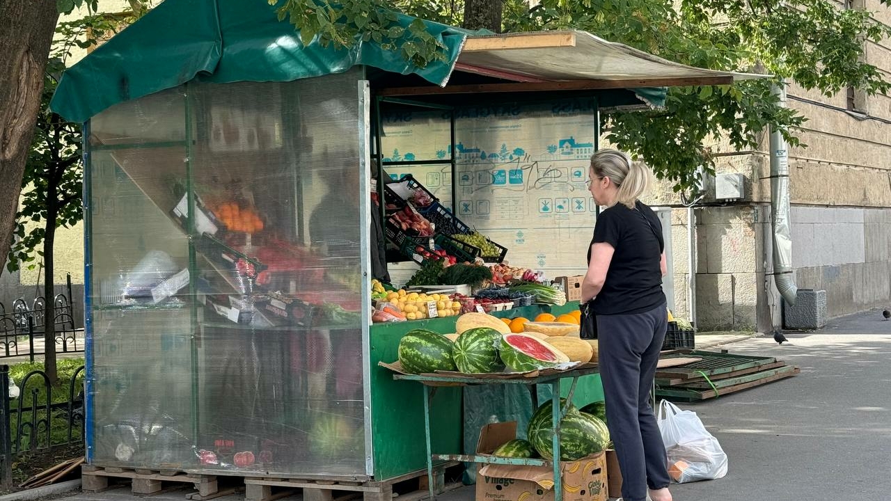 Власти Петербурга планируют ликвидацию ларьков по всему городу