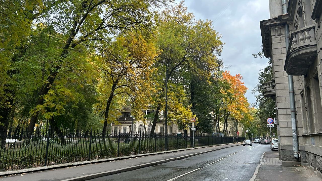 Синоптик Колесов не исключает приход бабьего лета в Петербург