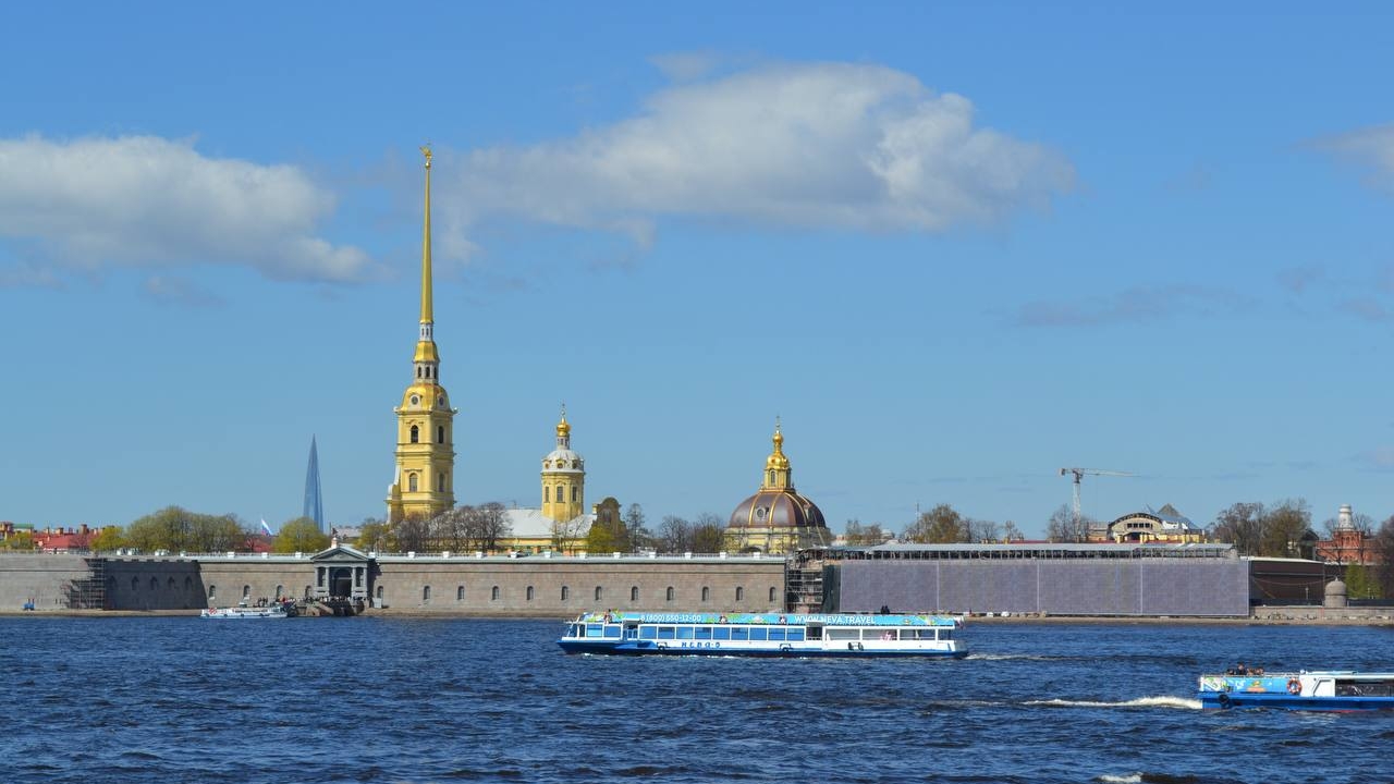 Памятники «по рублю»: в Петербурге на аукционе с молотка ушли ценные лоты