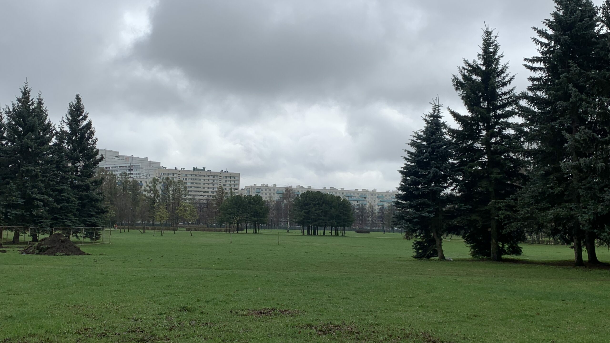 Споры продолжаются: парк Сахарова снова в списке возможных памятников