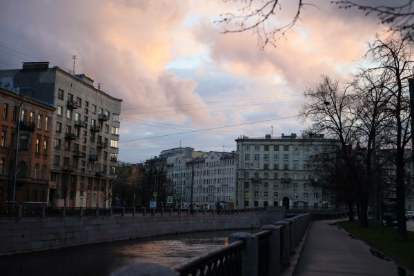 Петербург ждет дождливая суббота и теплая погода в воскресенье