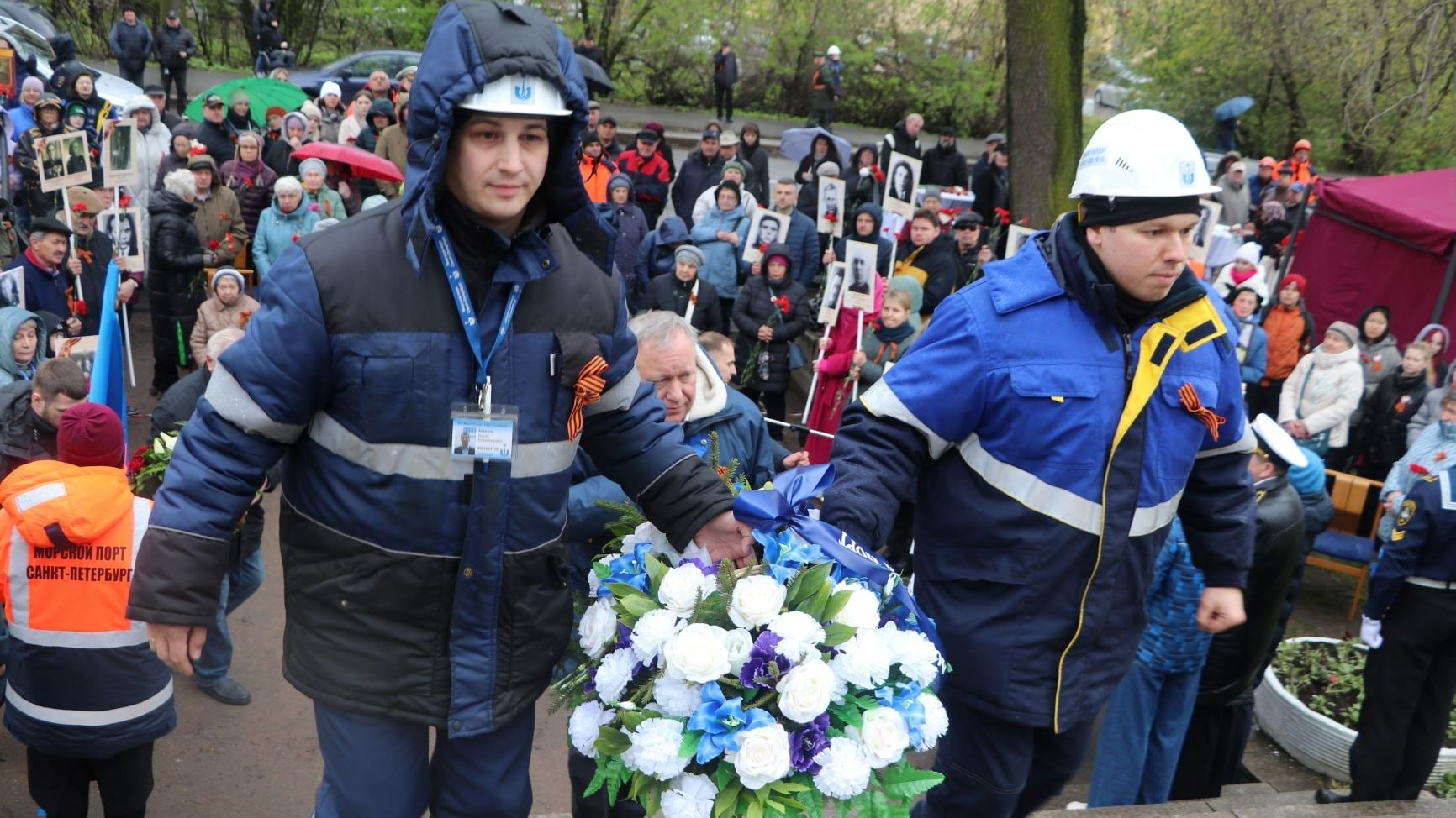 Морской порт Санкт-Петербург почтил память героев в преддверии 80-летия Победы