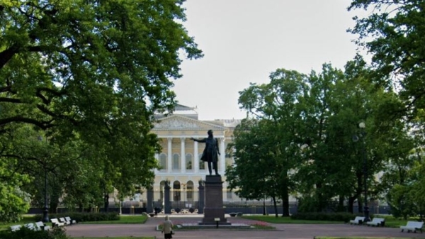 Памятник Пушкину на площади Искусств отремонтируют до конца 2025 года