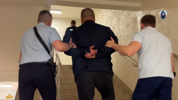 В Петербурге задержали полицейского за попытку получить взятку в миллион