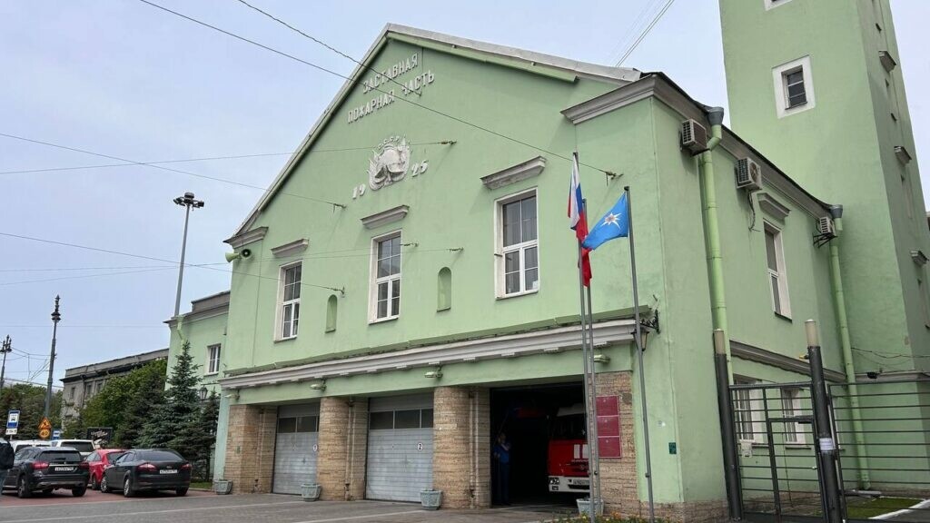Всегда наготове: петербуржцам рассказали о буднях заставной пожарной части №14