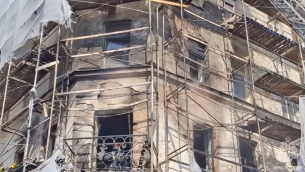 В пожаре исторического дома на Обводном канале погибли двое