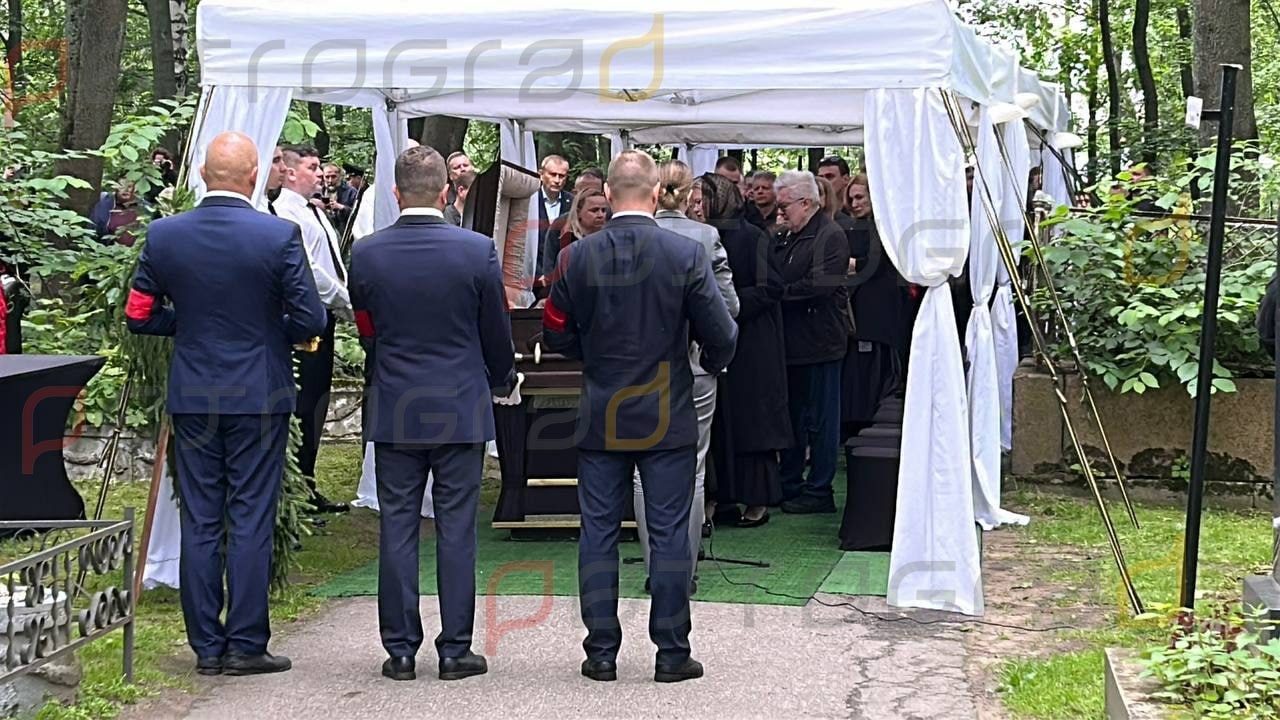 Прощание с экс-главой Минтранса: как прошли похороны Старовойта в Петербурге