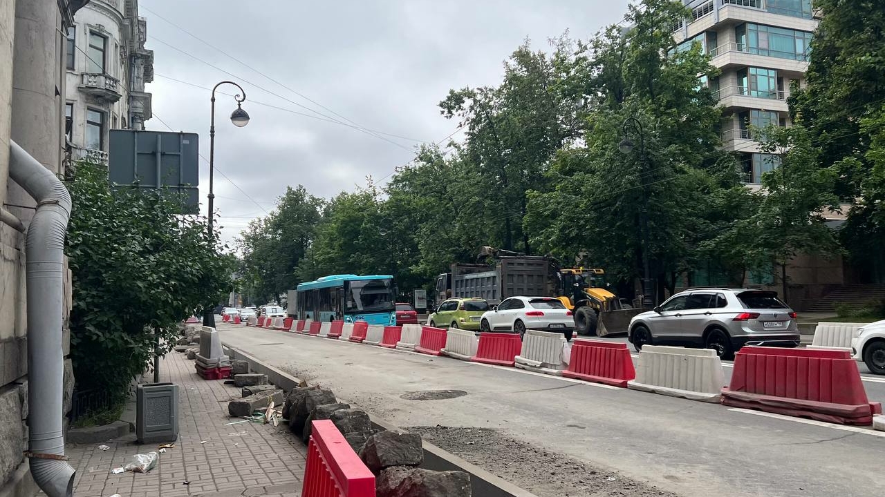 Автомобилистам на заметку: где в городе введут ограничения движения