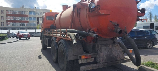 Под видом Водоканала: в Петербурге пресекли незаконный сброс отходов
