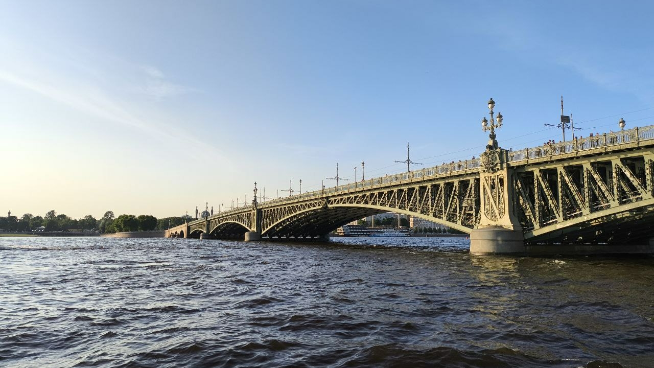 В Петербурге накануне сезона проконтролируют состояние мостов и набережных