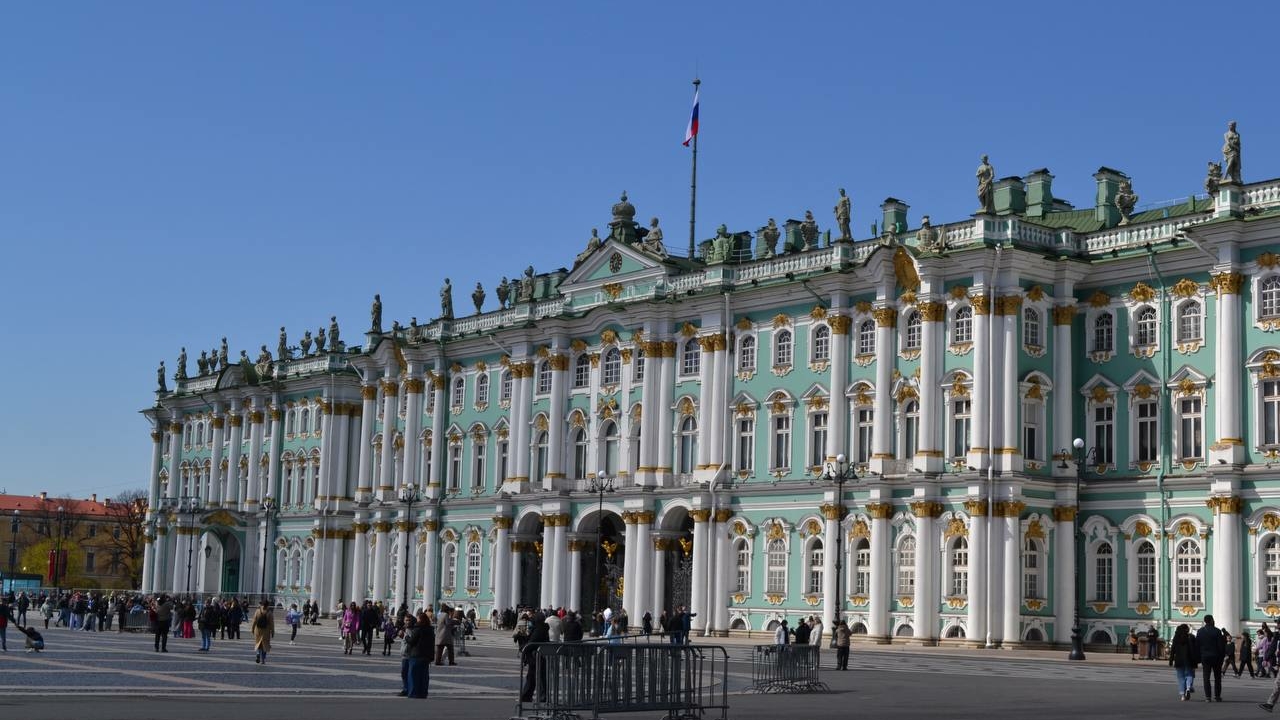 Эрмитаж оказался в долгах на 130 миллионов рублей