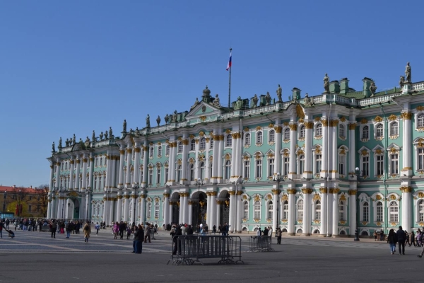 Эрмитаж оказался в долгах на 130 миллионов рублей