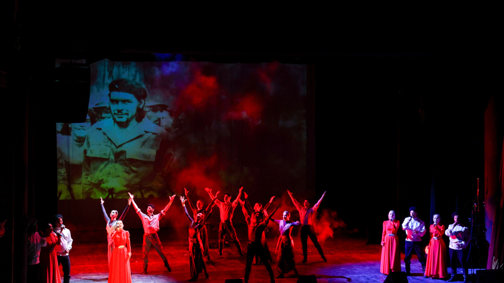 Петербургские артисты выступили на Острове Свободы после урагана