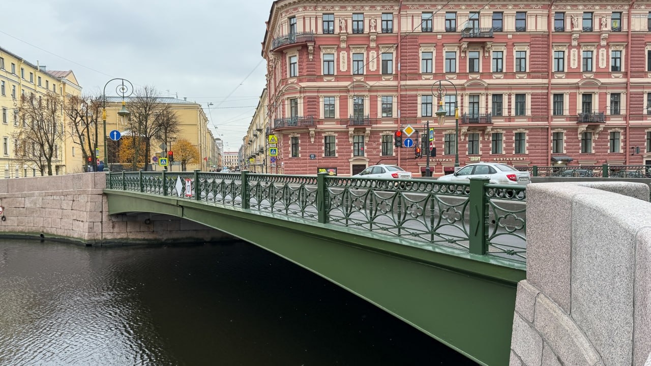 Специалисты завершили капремонт Фонарного моста в Петербурге