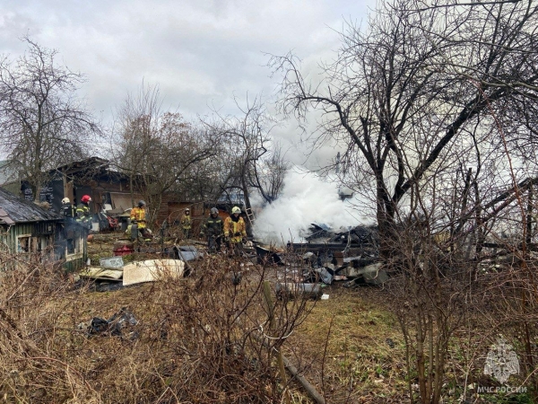 Погибли трое: в Петербурге возбудили уголовное дело после пожара в садоводстве