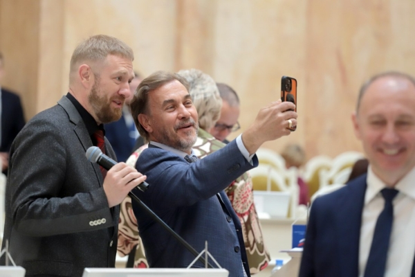 Депутаты Петербурга уточнили городские сроки начала зимы, весны, лета и осени