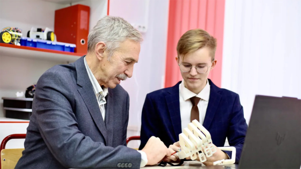 Ногинский школьник придумал тренажер для восстановления подвижности кисти