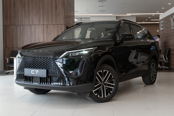 OMODA C7: Симфония инноваций и стиля в каждом километре