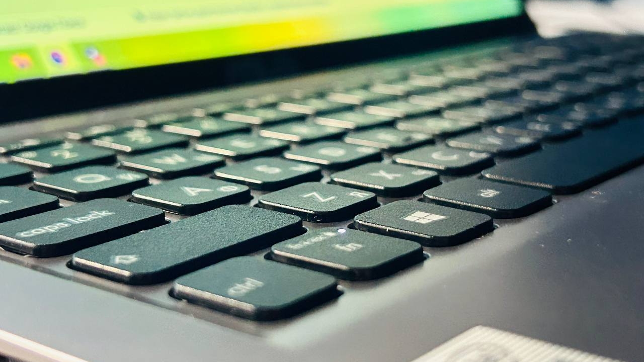 В наступающем году ноутбуки могут стать для жителей Петербурга на 40% дороже