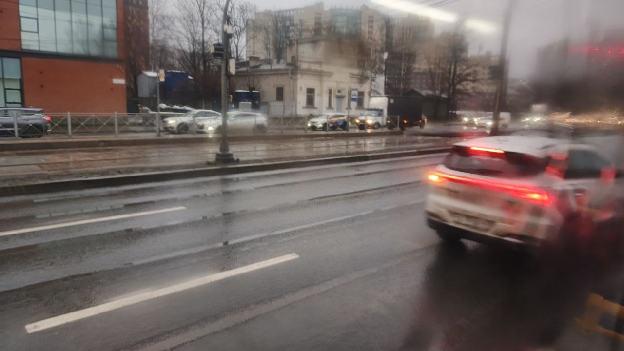 В Петербурге ожидают осенней погоды и дождей на ближайшие два дня