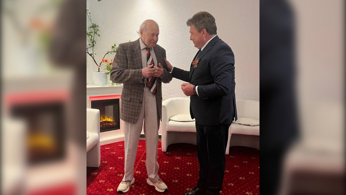 В Смольном выразили соболезнования по поводу смерти композитора Мерлина