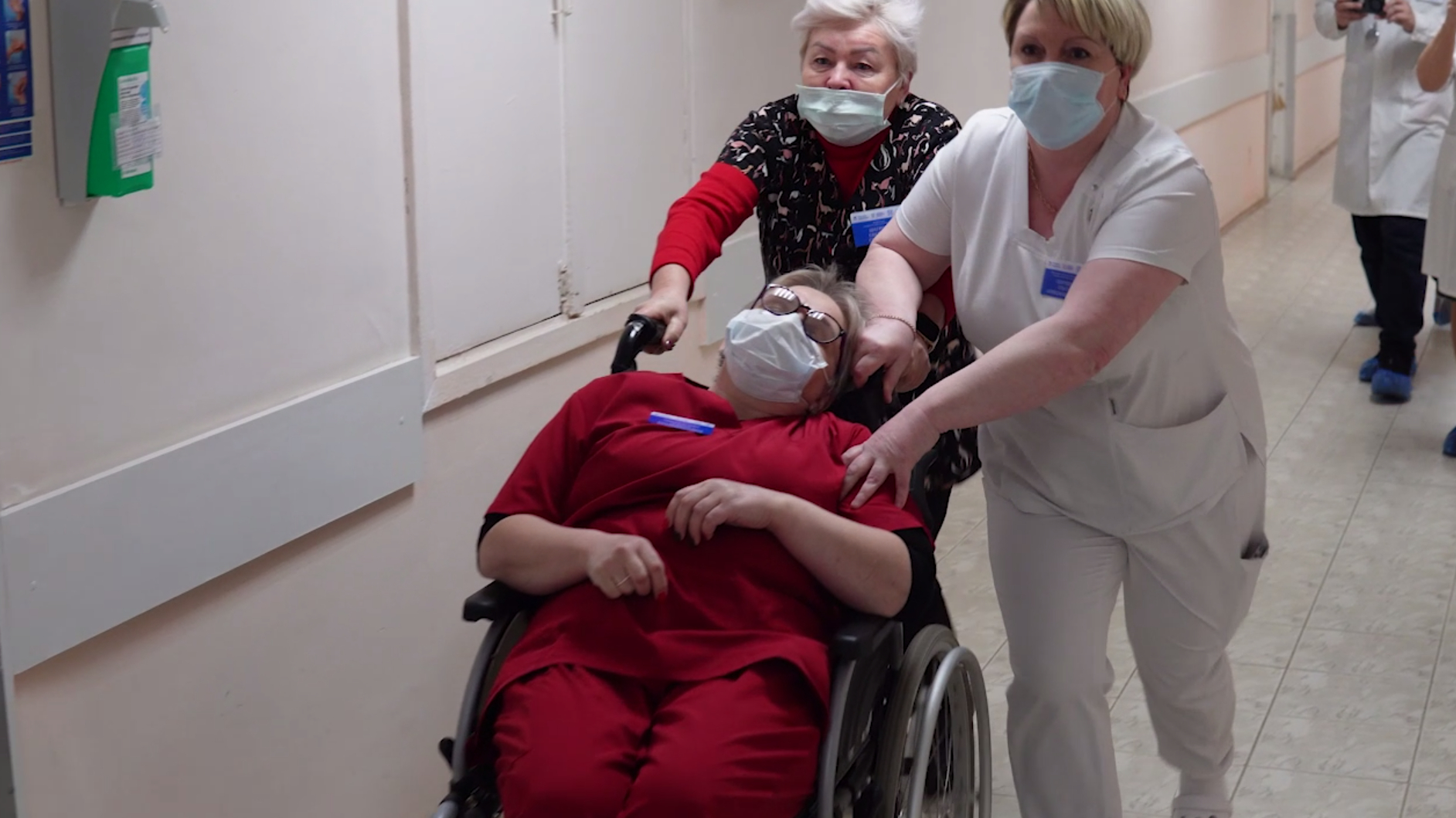 Персонал Гатчинской больницы самостоятельно справился с условным «пожаром»