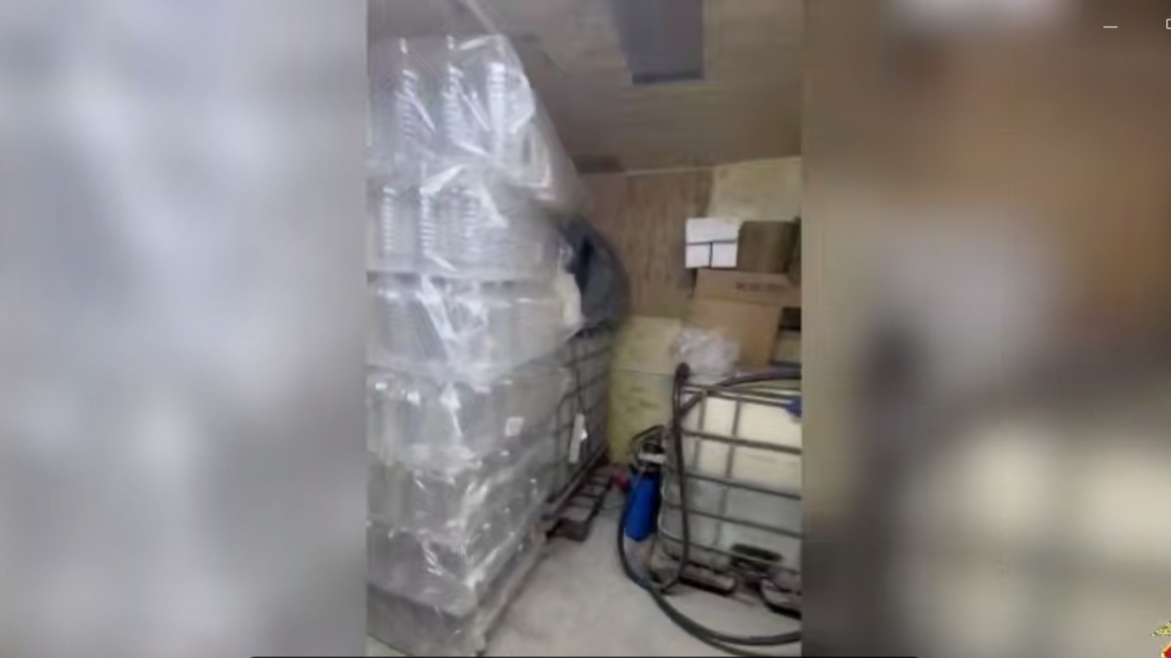 Полицейские накрыли в Гатчине производство поддельного алкоголя